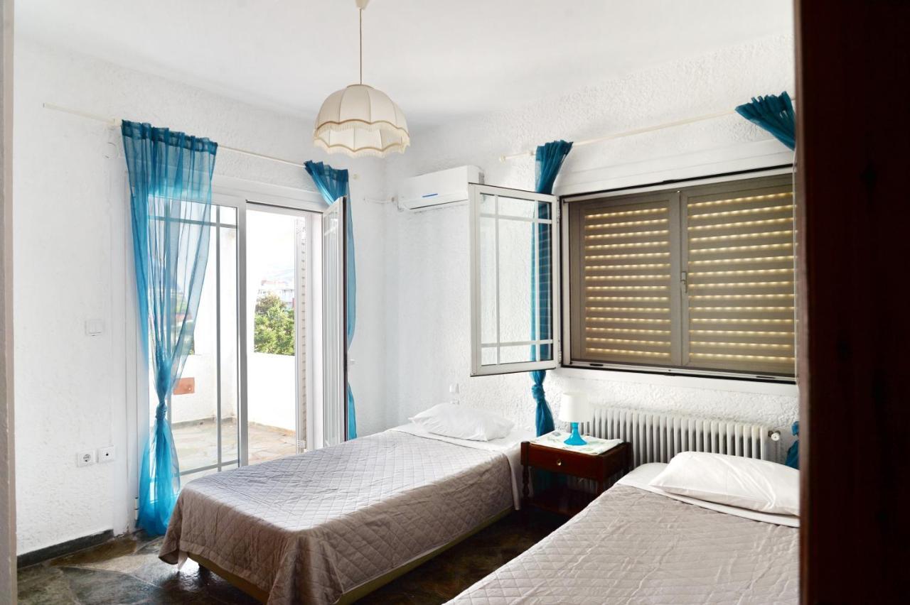 Antorina Beachfront Villas With Private Pools Kamari  Екстер'єр фото