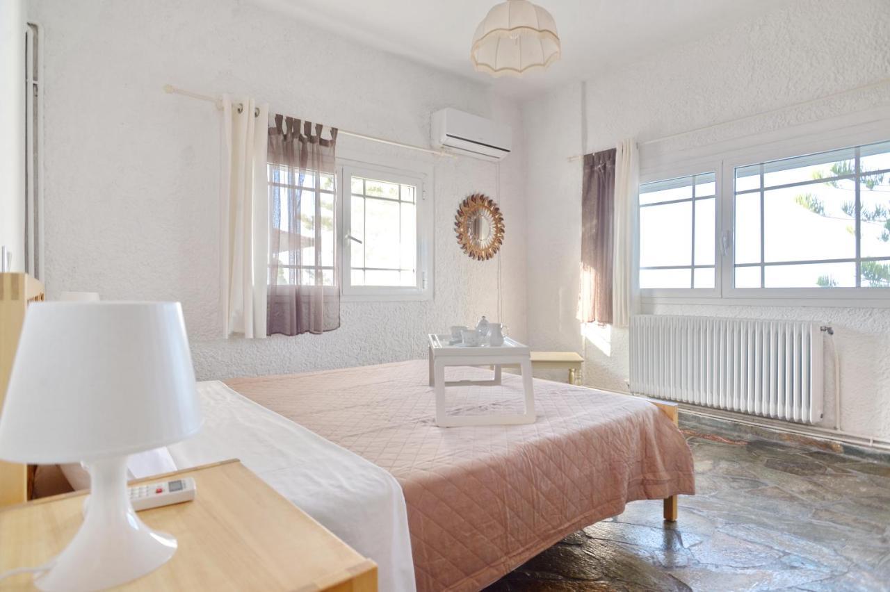 Antorina Beachfront Villas With Private Pools Kamari  Екстер'єр фото