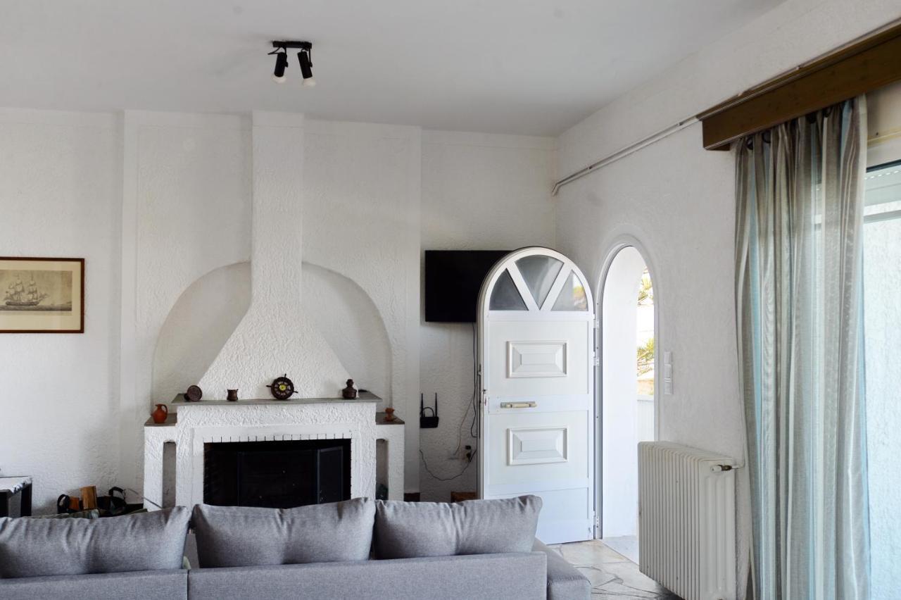 Antorina Beachfront Villas With Private Pools Kamari  Екстер'єр фото