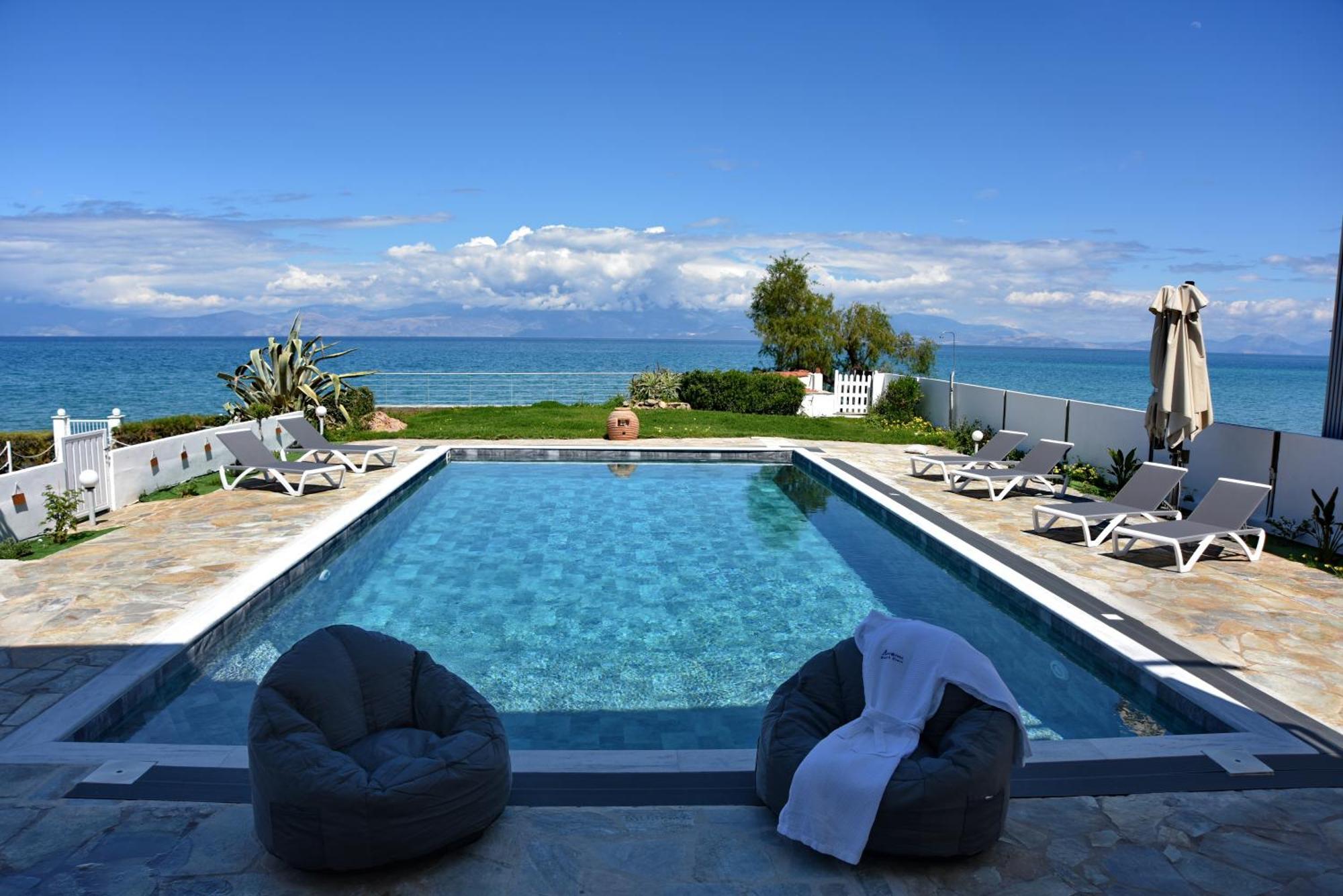Antorina Beachfront Villas With Private Pools Kamari  Екстер'єр фото