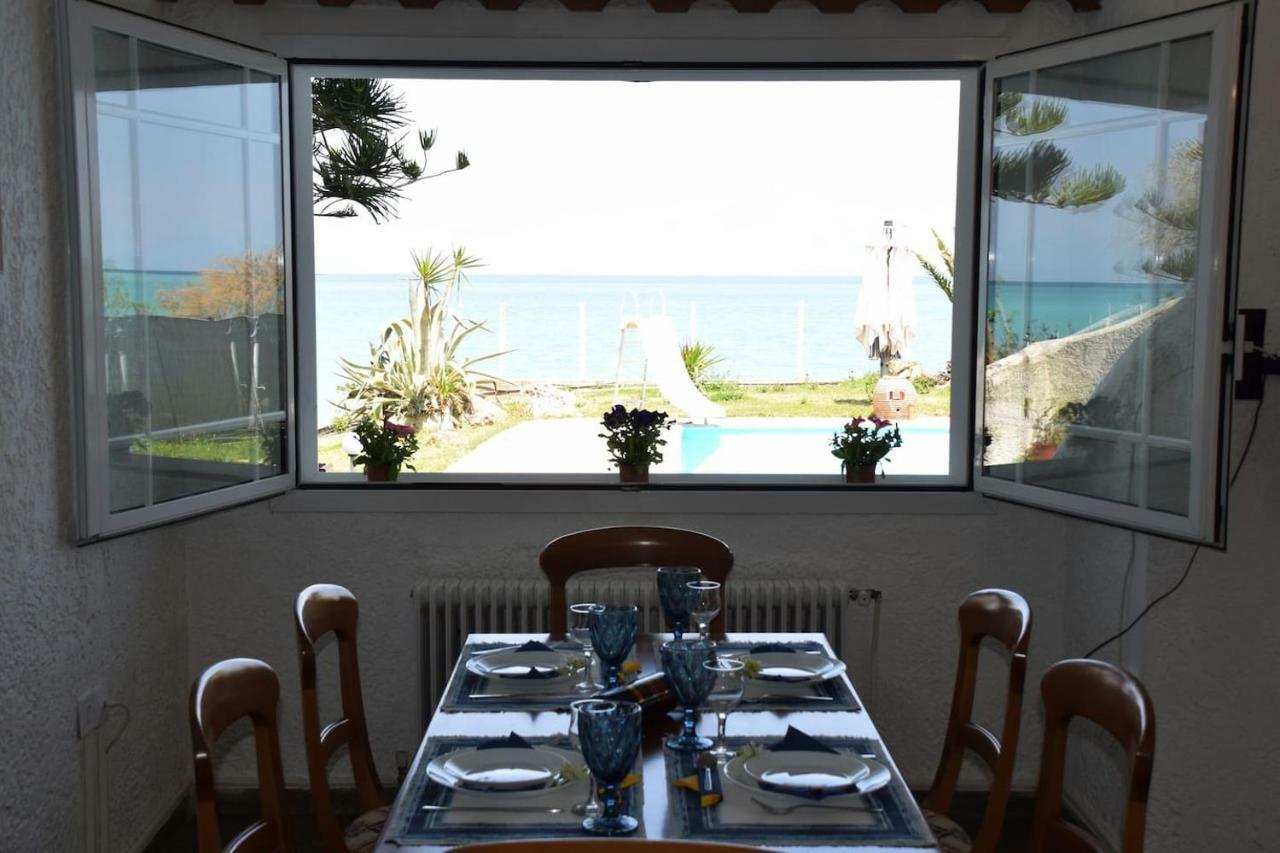 Antorina Beachfront Villas With Private Pools Kamari  Екстер'єр фото